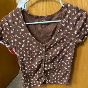 Brown cropped tee